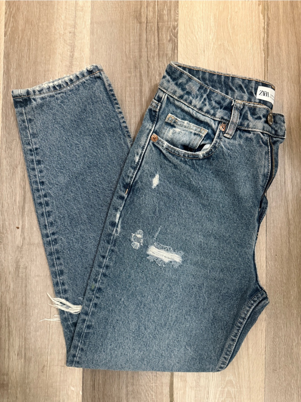 Zara Women's Distressed Blue Denim Mom jeans